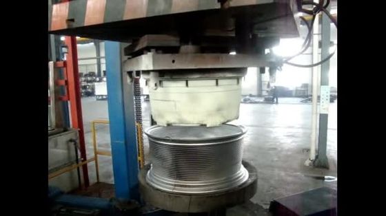 Porcellana Grandi di alluminio automatici macchina di pressofusione, macchina dell'alluminio della pressofusione per la fonderia della forma di sabbia fornitore